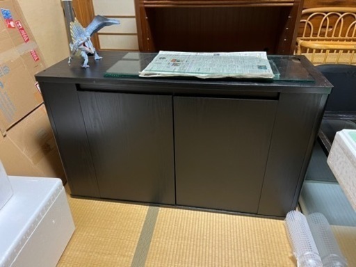 お話中1200水槽台