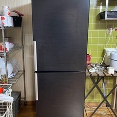 冷蔵庫（自動製氷器付）
