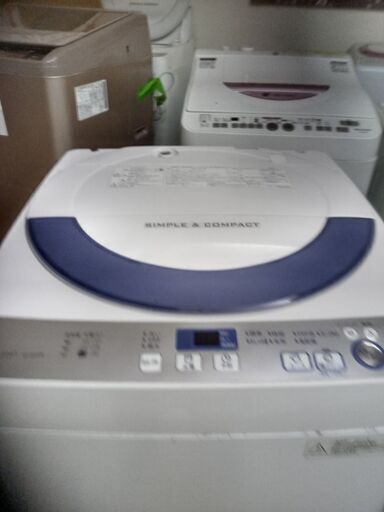 SHARP 洗濯機5.5kg 2016年製別館においてます