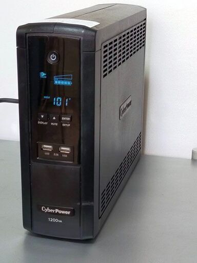 完動品！無停電電源装置・CyberPower 1200VA・動作確認済み！