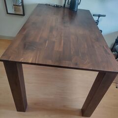 木製ダイニングテーブル、差し上げます！