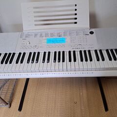 電子ピアノ　CASIO
