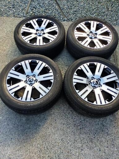 デリカD：5 純正タイやホイール