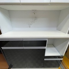 リサイクルサービス八光 配達・設置OK】ホワイト&エナメルブラック 食器棚