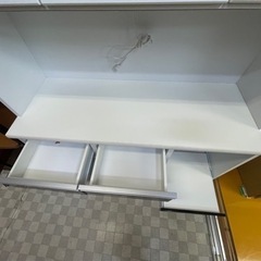 リサイクルサービス八光 配達・設置OK】ホワイト&エナメルブラック 食器棚