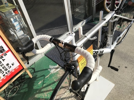 【20%OFF】ロードバイク　TREK Maxine4.5 27インチ　白