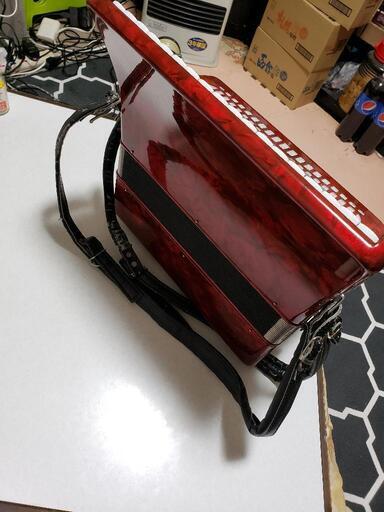 中古　アコーディオン