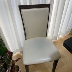 椅子４脚⬛︎美品　ダイニングテーブルセット　木製　ダークブラウン　レザー　合皮　回転　天然木