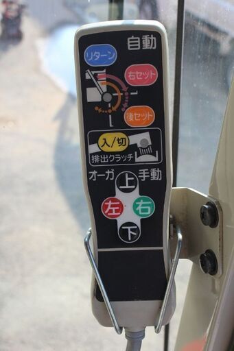 SOLD OUT】ヤンマ コンバイン 4条刈 GC447VC キャビン 47馬力 自動水平