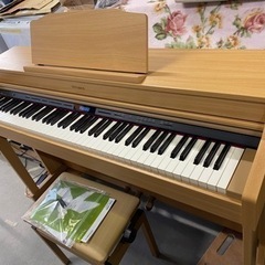 お薦め品‼️木製鍵盤‼️美品‼️ローランド電子ピアノHP603 2016年