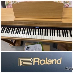 お薦め品‼️木製鍵盤‼️美品‼️ローランド電子ピアノHP603 2016年