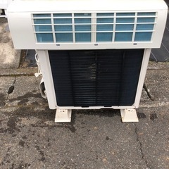 TOSHIBA RAS-221NS 6畳用 244A5673