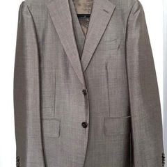 【値下げしました！スーツ　スリーピース】