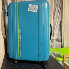 ベネトン 大型スーツケース ９０㍑ 商品のインターネット pmsb.ru