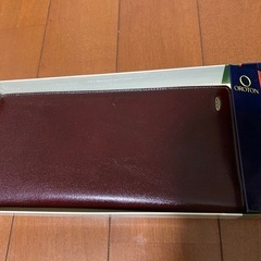 オーストラリアブランド　オロトン　財布　未使用　