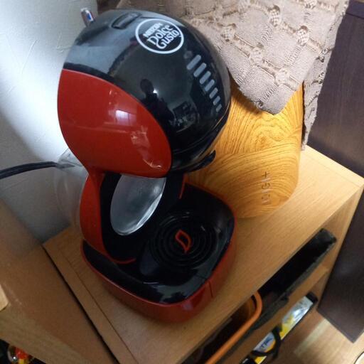 コーヒーメーカーです5年前に買いました。 デロンギ（DeLonghi 