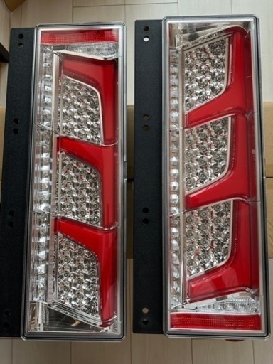 KOITO LEDテールランプ 小糸 LED テールランプ KOITO 3連タイプ