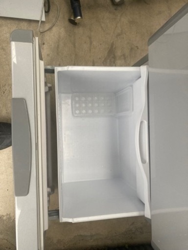 一人暮らし始める方に302Ｌ　日立冷蔵庫