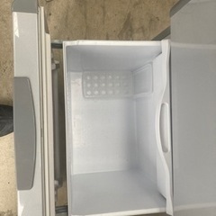 一人暮らし始める方に302L 日立冷蔵庫