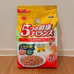 ドッグフード1.2キロ ビタワン 5つの健康バランス ビーフ味・...