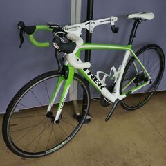TREK　MADONE　トレック　マドン5.2　フルカーボンロードバイク　