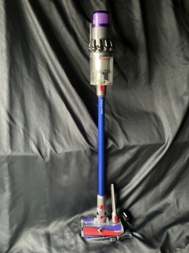 Dyson V11 fluffy 中古掃除機　充電式