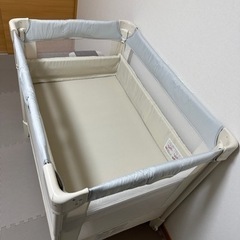 ベビーベッド(アップリカ) - ベビーベッド、家具 