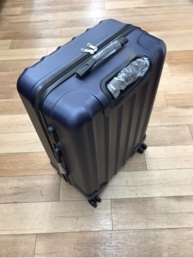 新品　キャリーケースL