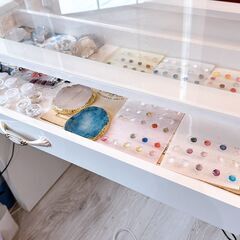 ネイルデスク　ガラス天板　引き出し付き　ホワイト