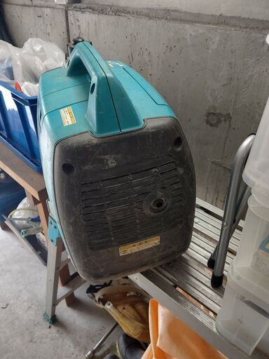 AIRMAN の発電機HP1600sv AIRMAN の発電機HP1600sv