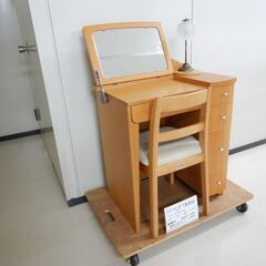 ドレッサーと椅子（R501-38A.38B）