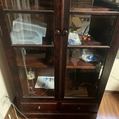 ⭐︎値下げ 3月23日まで出品 【美品】木製食器棚 ガラス扉付き 木製食器棚 ガラス扉付き 引き出し付き ガラス扉付き棚