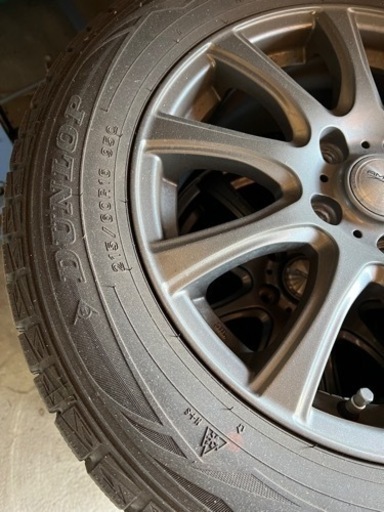 スタッドレスタイヤ ダンロップ 215/60R16 950