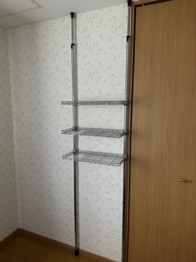珍しい つっぱり棚 スチールラック