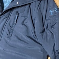 美品アンダーアーマーベンチコートLG