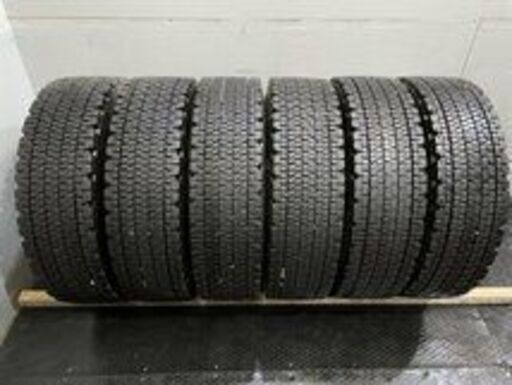 札幌発 引取OK BS W900 245/80R17.5 133/131J 17.5インチ トラックタイヤ スタッドレス 6本 20年製 増トン車 中型 4t　(TG890) クレジットカード QRコード決済可能 札幌発 引取OK BS W900 245/80R17.5 133/131J 17.5インチ トラック