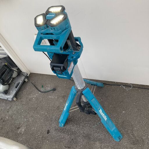 【中古】【動作OK】【店頭引取限定】makita マキタ 充電式タワーライト ML814 25,300円（税込）