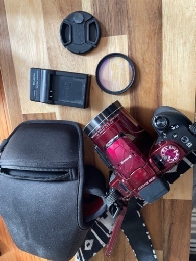 nikon B700 カメラ