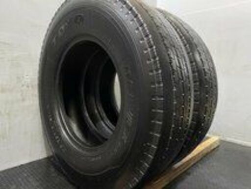 TOYO DELVEX M134 215/85R16 120/118L LT 16インチ ライトトラック用