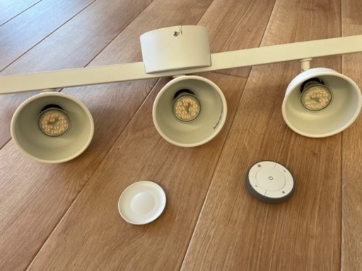 IKEA 照明 引っ掛けシーリング 調光有り