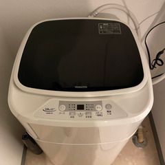 【ネット決済】【ほぼ新品】小型洗濯機。一人暮らしにピッタリ。