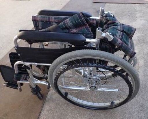 ② 田川市 自走式 介護 介助 手折れ式 アルミ製軽量折り畳み車椅子