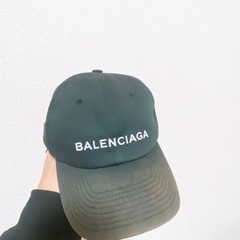 バレンシアガ帽子