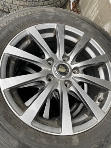 タイヤ　215/65R16