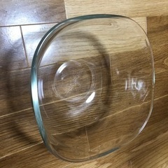 Iwaki 耐熱ガラスボール 20cm x 20cmで2.2リッ...