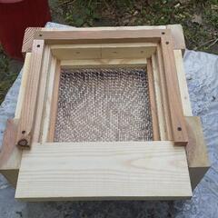 ニホンミツバチの重箱式2段巣箱×3セット+オリジナル巣箱台 