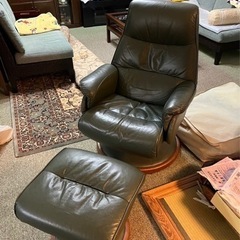 安楽椅子とオットマン（購入時5万円）