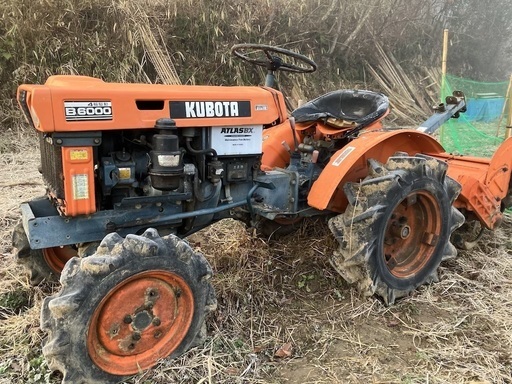 クボタトラクター B6000 4WD ブルトラ エンジン始動＜部品取＞ assurwi.ma