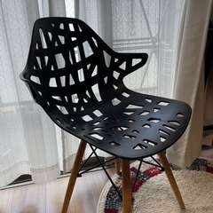 【中古品/譲ります】デザインチェア 黒 ブラック お洒落 椅子