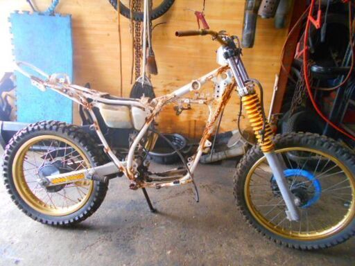 DT200R(37F)足回り変更などに部品取り、引き取り限定